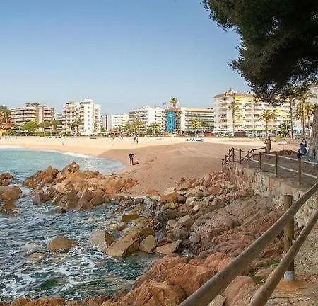 Cl 5 A 2 Minutos De La Playa De Fenals Lloret de Mar