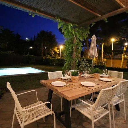 Cl 5 A 2 Minutos De La Playa De Fenals Villa